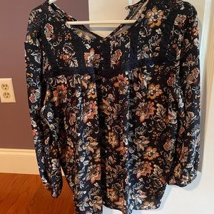 Loft quarter sleeve dress shirt